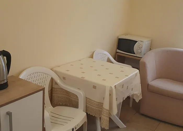 Viriks Han/Misafirhane Burgaz